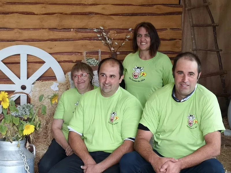 Photo de la famille de la ferme du Blot